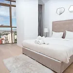 360 Heights, Gym & Pool Apartment