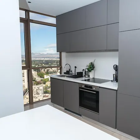Apartment 360 Heights, Gym & Pool Nikosia