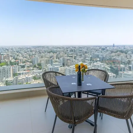 360 Heights, Gym & Pool Apartment