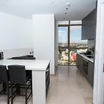 360 Heights, Gym & Pool Appartement *